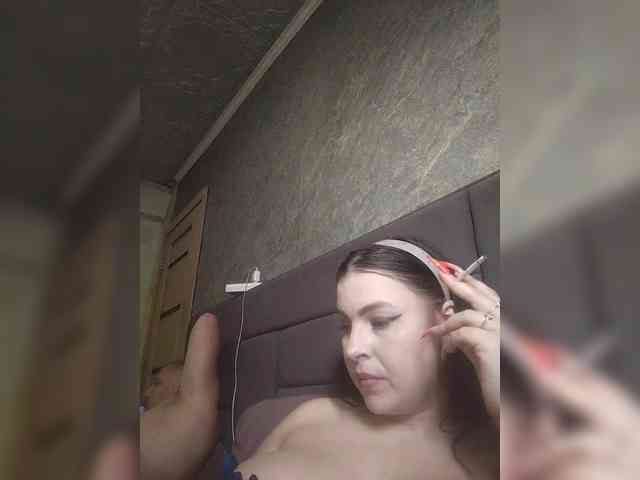 Cleopatra1990 webcam