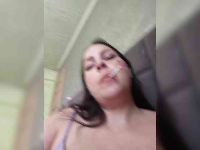Cleopatra1990 webcam