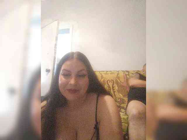 Cleopatra1990 webcam
