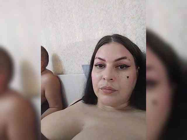 Cleopatra1990 webcam
