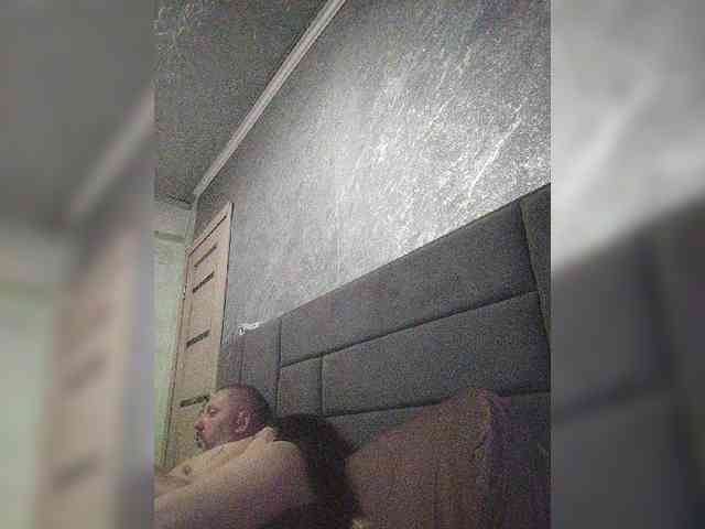 Cleopatra1990 webcam