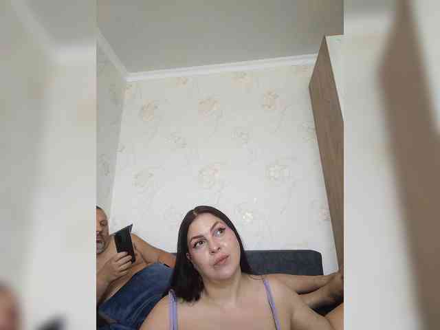 Cleopatra1990 webcam
