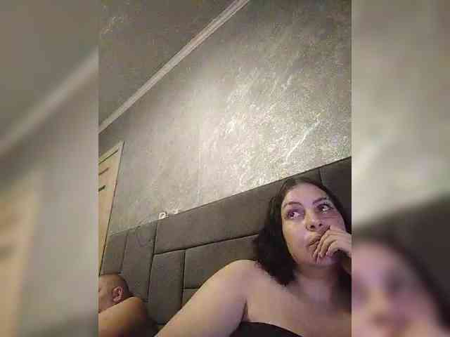 Cleopatra1990 webcam