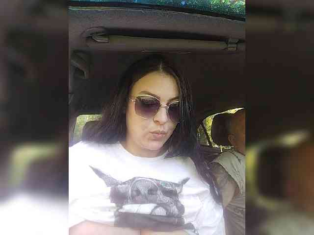 Cleopatra1990 webcam