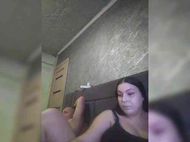 Cleopatra1990 webcam