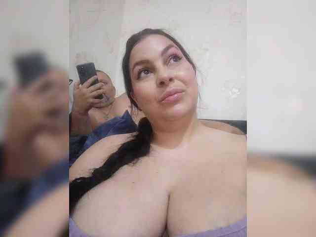 Cleopatra1990 webcam