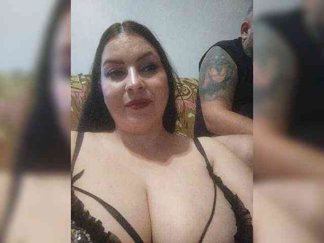 Cleopatra1990 webcam