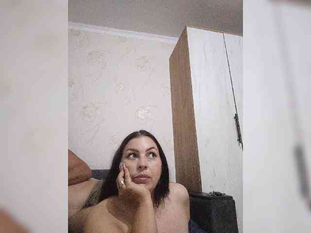 Cleopatra1990 webcam