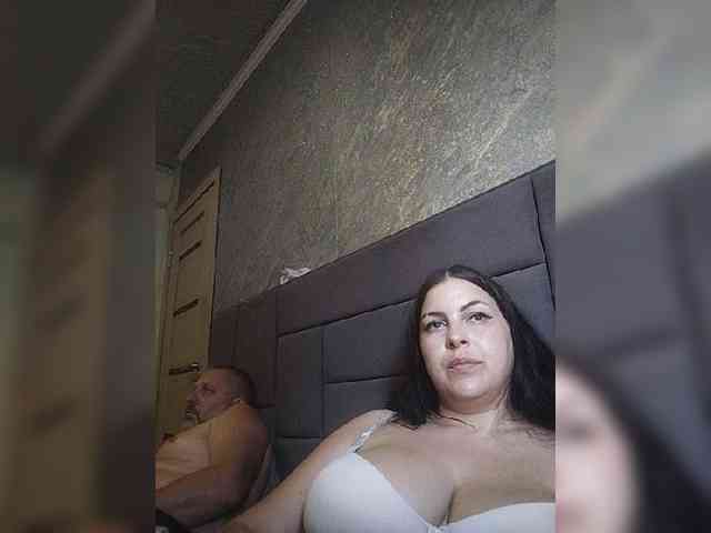 Cleopatra1990 webcam