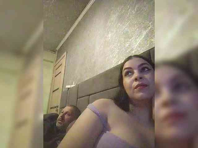 Cleopatra1990 webcam