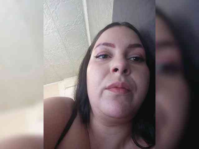 Cleopatra1990 webcam