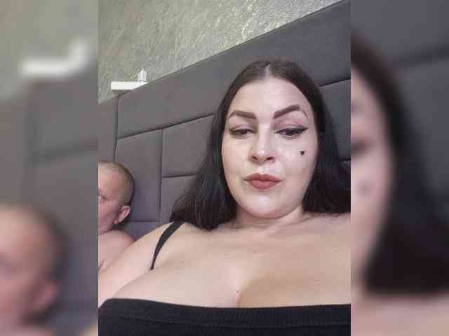 Cleopatra1990 webcam
