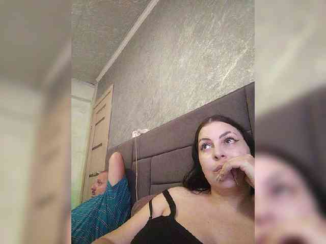 Cleopatra1990 webcam