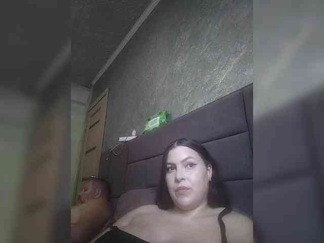 Cleopatra1990 webcam