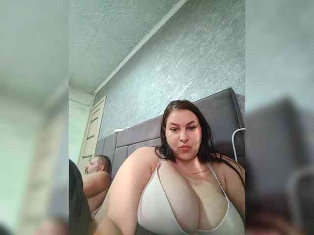 Cleopatra1990 webcam