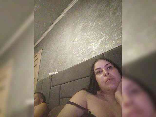 Cleopatra1990 webcam