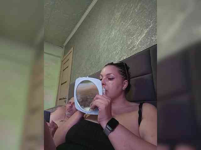 Cleopatra1990 webcam