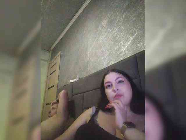 Cleopatra1990 webcam