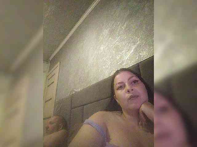 Cleopatra1990 webcam