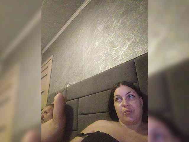 Cleopatra1990 webcam