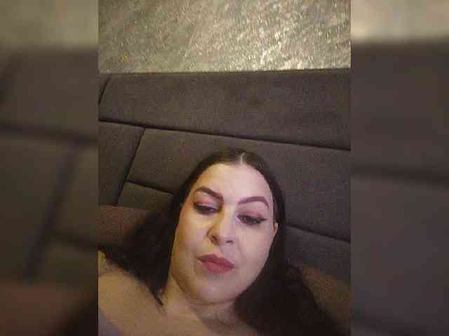 Cleopatra1990 webcam