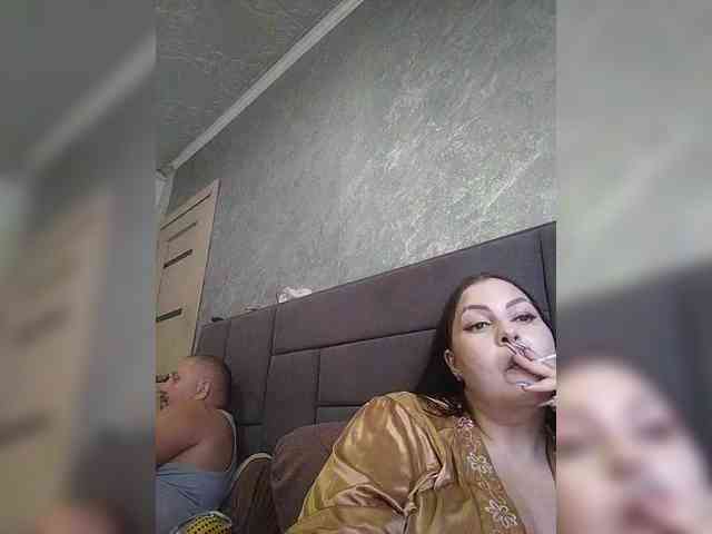 Cleopatra1990 webcam