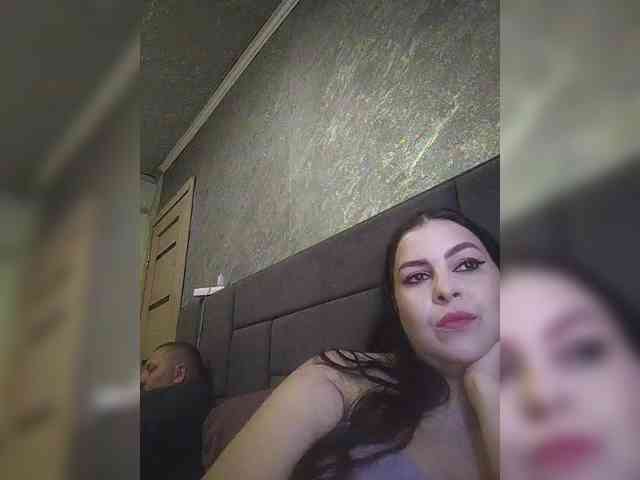 Cleopatra1990 webcam