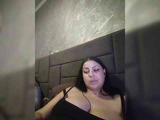 Cleopatra1990 webcam