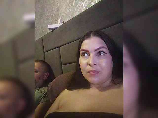 Cleopatra1990 webcam