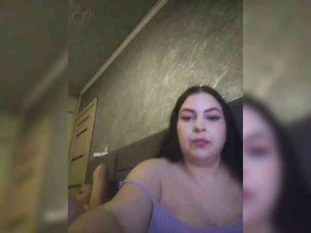 Cleopatra1990 webcam