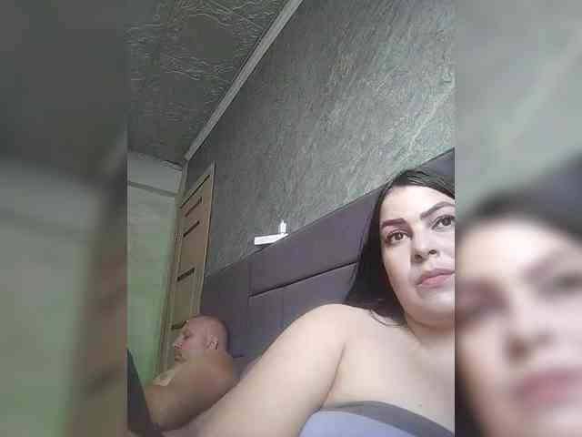 Cleopatra1990 webcam
