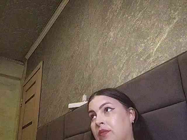 Cleopatra1990 webcam