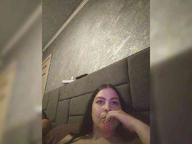 Cleopatra1990 webcam