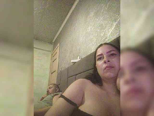 Cleopatra1990 webcam