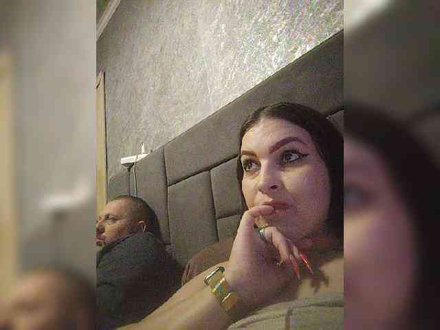 Cleopatra1990 webcam