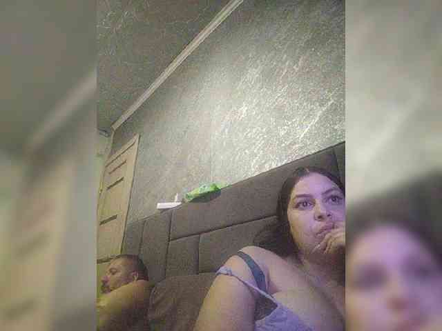 Cleopatra1990 webcam