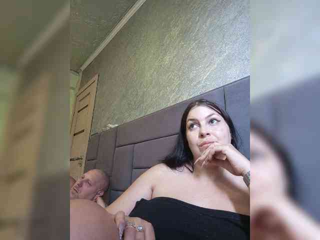 Cleopatra1990 webcam