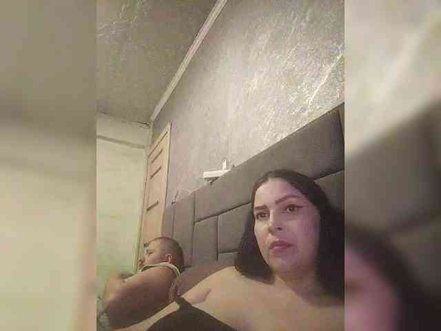 Cleopatra1990 webcam