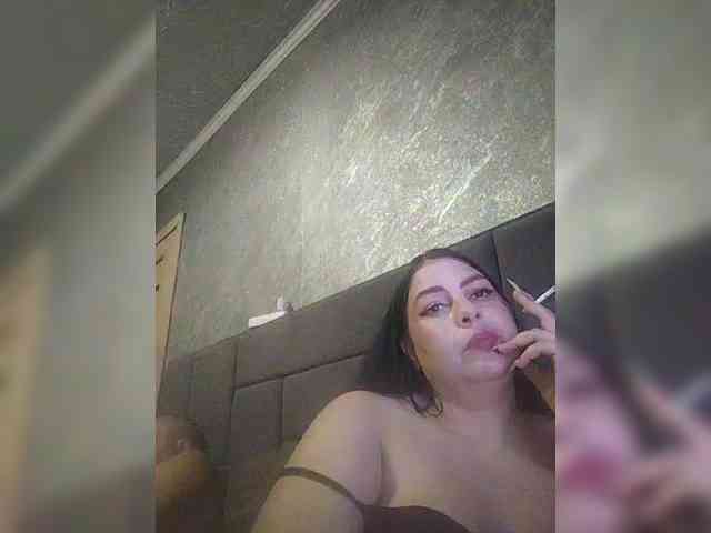 Cleopatra1990 webcam