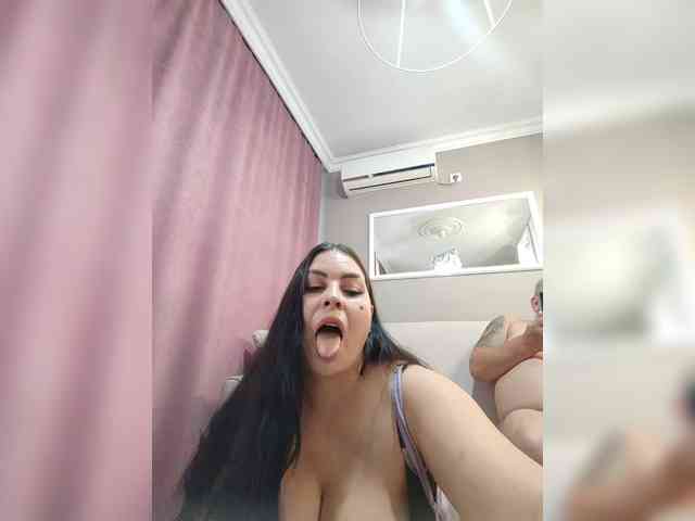 Cleopatra1990 webcam