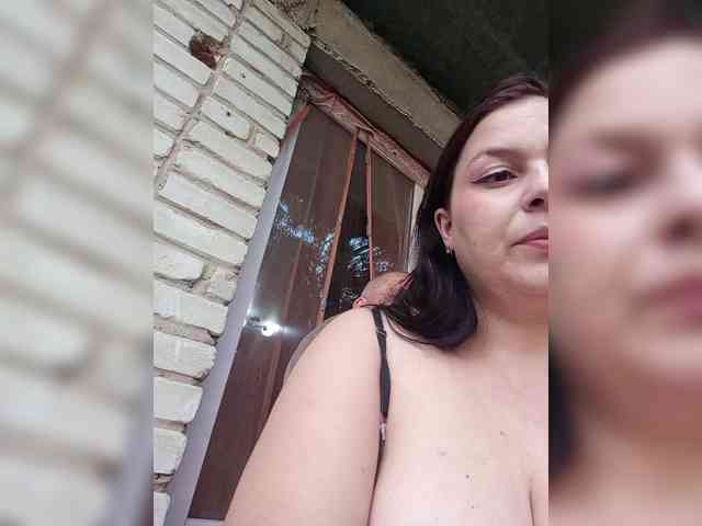 Cleopatra1990 webcam