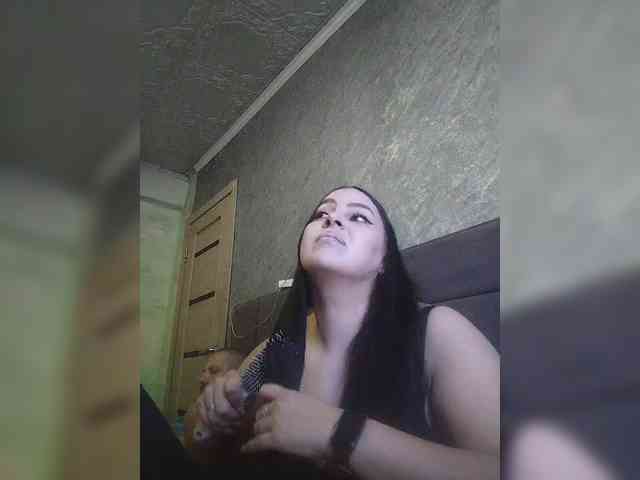 Cleopatra1990 webcam