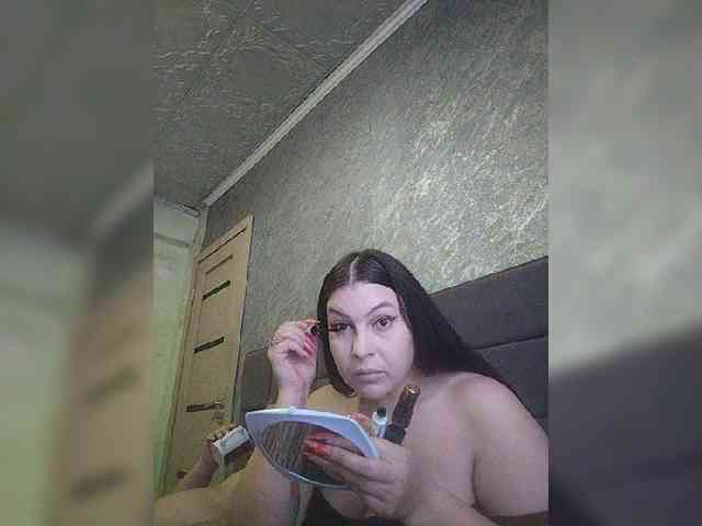 Cleopatra1990 webcam