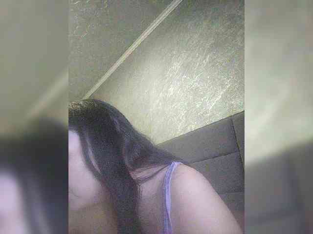 Cleopatra1990 webcam