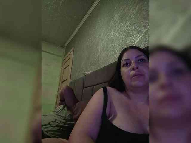 Cleopatra1990 webcam