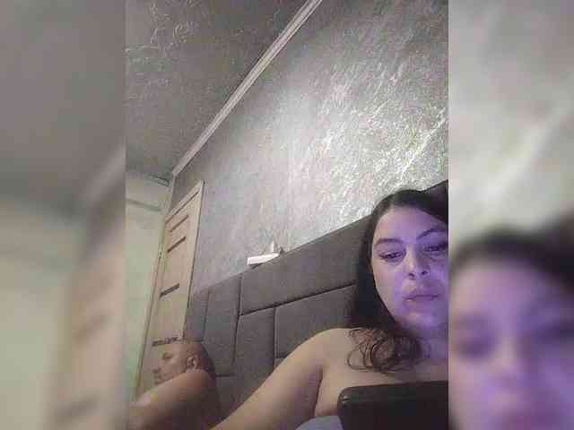 Cleopatra1990 webcam