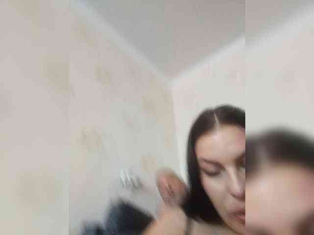 Cleopatra1990 webcam