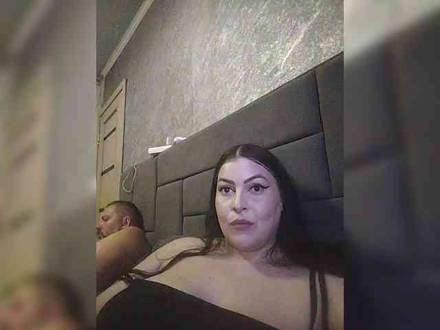 هذا النموذج مباشر الآن. kissmabont