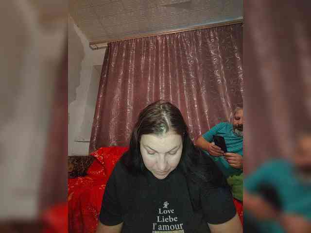 Cleopatra1990 webcam