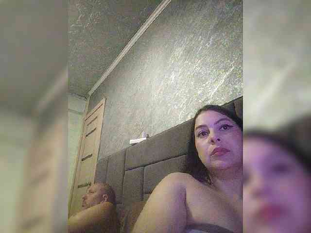 Cleopatra1990 webcam